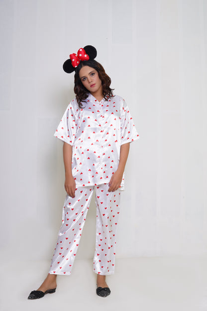 Body Girl Elegant White Pajama Set – 2-Piece Loungewear with Red Heart Print