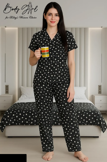Body Girl Premium Black & White Daisy Linen Pajama Set – Elegant & Comfortable Women’s Nightwear